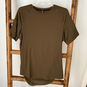 Lululemon Men’s T-shirt